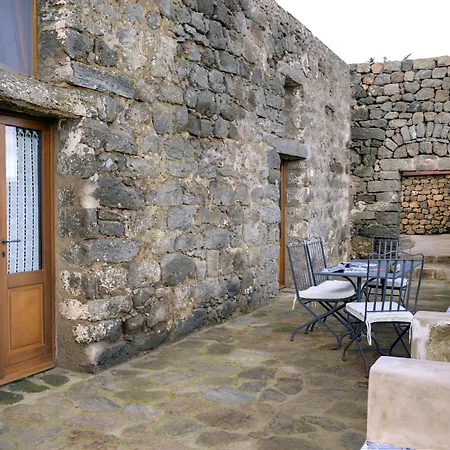 Acropoli * Pantelleria