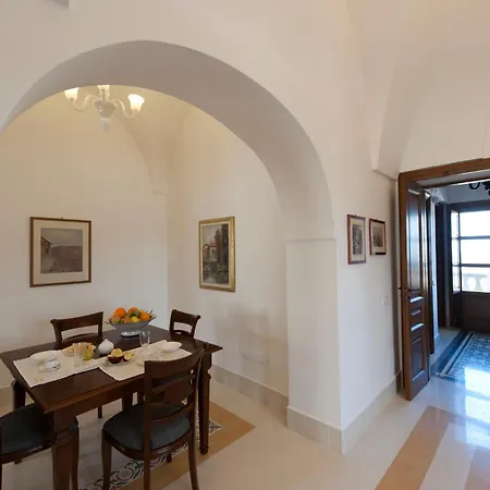 Acropoli *